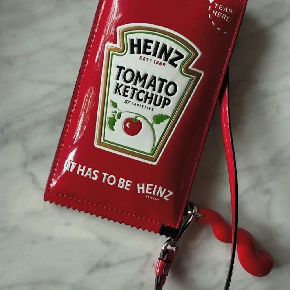 Kate Spade Heinz Wristlet